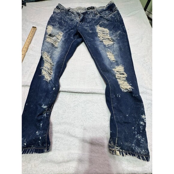 Thrill Apparel Distressed Jeans Size 20 Women Stretch EMBROIDERED - Picture 1 of 13